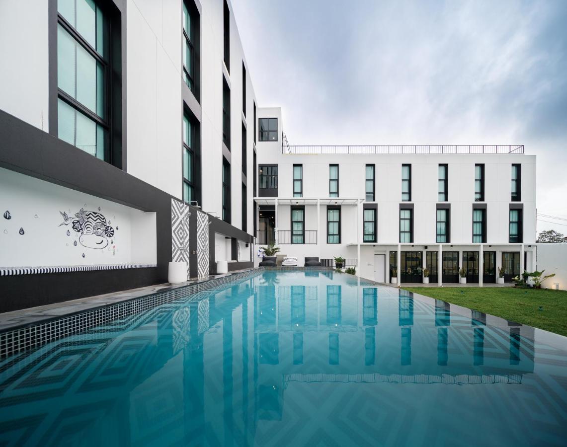 Blu Monkey Hub & Hotel Ranong Exterior foto