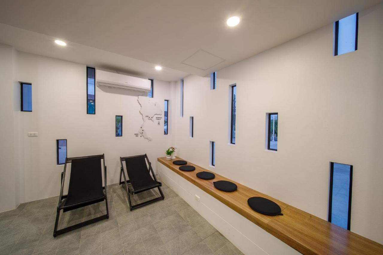 Blu Monkey Hub & Hotel Ranong Exterior foto